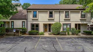 988 Som Center Road E2, Mayfield Village, OH 44143