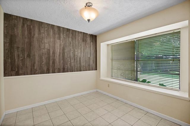9718 Shady Tree Lane, Houston, TX 77086