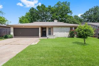 9718 Shady Tree Lane, Houston, TX 77086