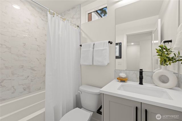 6546 A Latona Avenue NE, Seattle, WA 98115