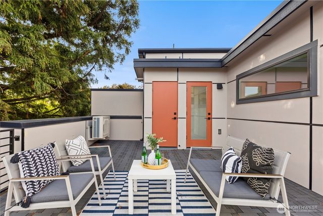 6546 A Latona Avenue NE, Seattle, WA 98115