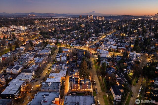 6546 A Latona Avenue NE, Seattle, WA 98115