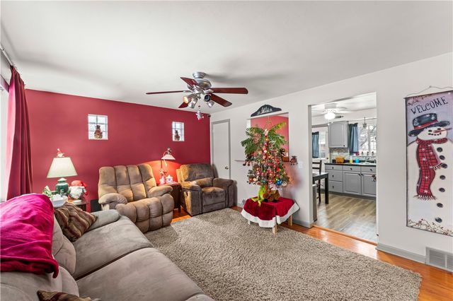 817 Gladden Road, Canonsburg, PA 15317