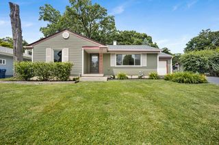 33298 N Eastwood Road, Grayslake, IL 60030