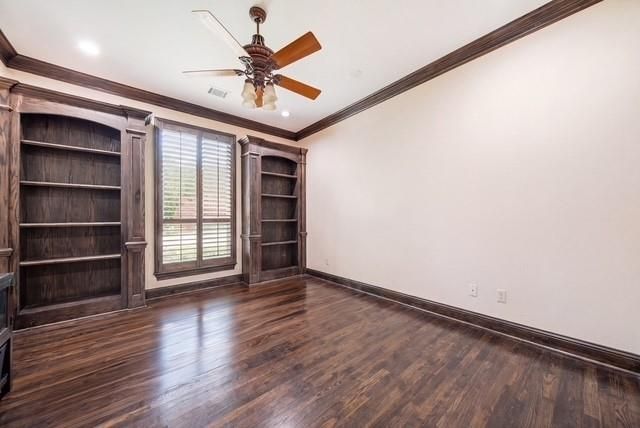 18 Waters Lake Boulevard, Missouri City, TX 77459