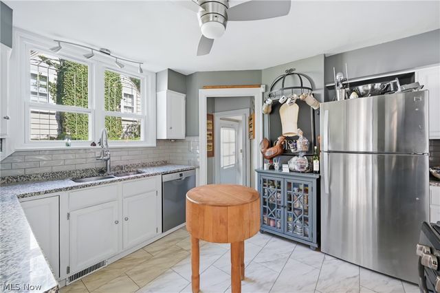 4812 Oak Knoll Drive, Boardman, OH 44512