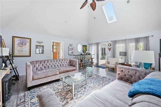4812 Oak Knoll Drive, Boardman, OH 44512