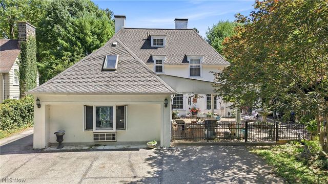 4812 Oak Knoll Drive, Boardman, OH 44512