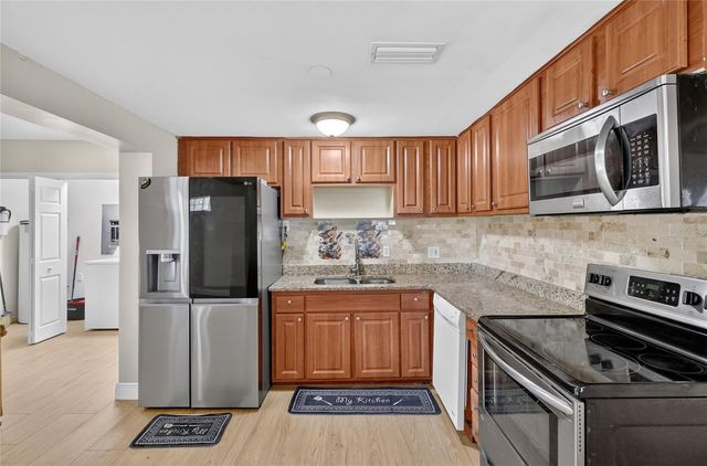 3104 STEWART STREET, Lakeland, FL 33803