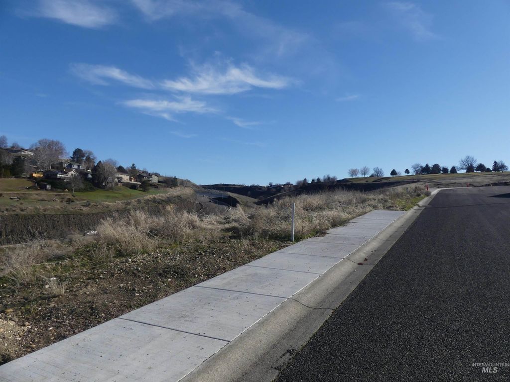 2987 Knollcrest Dr, Lewiston, ID 83501 photo 8