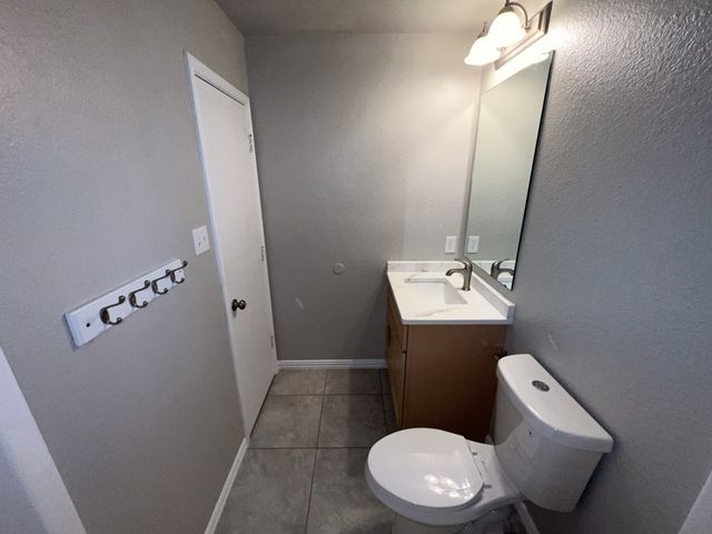 5728 Shady Springs Trail, Fort Worth, TX 76179