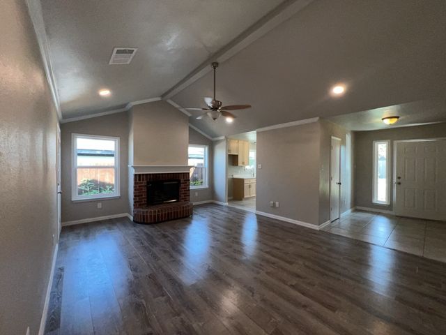 5728 Shady Springs Trail, Fort Worth, TX 76179