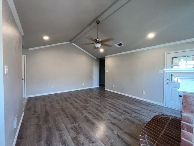 5728 Shady Springs Trail, Fort Worth, TX 76179