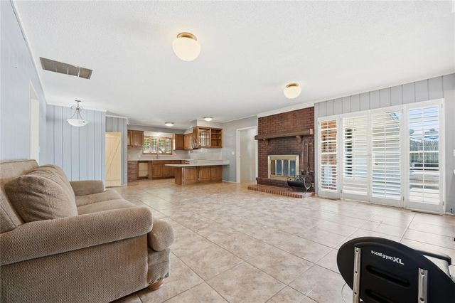 811 Myrtle Drive, Edmond, OK 73034