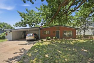 811 Myrtle Drive, Edmond, OK 73034