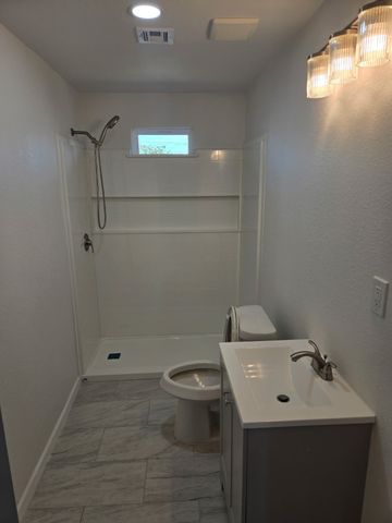 2110 N 06th Street, Waco, TX 76708