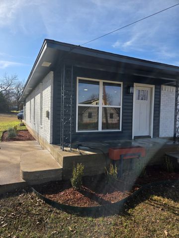 2110 N 06th Street, Waco, TX 76708