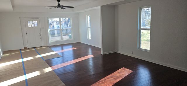 2110 N 06th Street, Waco, TX 76708