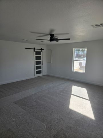 2110 N 06th Street, Waco, TX 76708