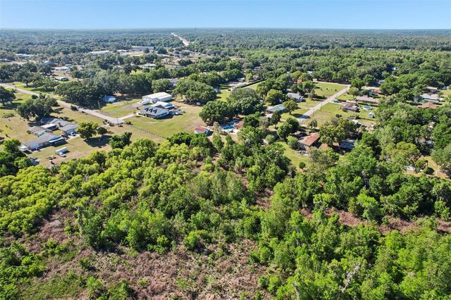 8904 CLAYTON LANE, Lakeland, FL 33809
