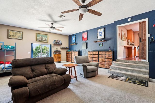 8904 CLAYTON LANE, Lakeland, FL 33809