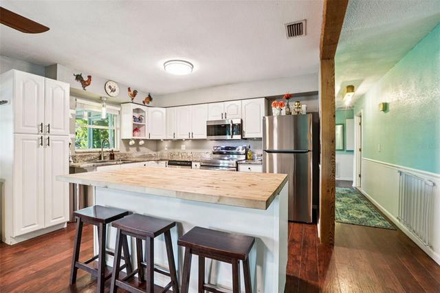 8904 CLAYTON LANE, Lakeland, FL 33809