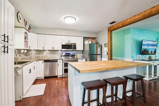 8904 CLAYTON LANE, Lakeland, FL 33809