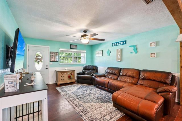 8904 CLAYTON LANE, Lakeland, FL 33809