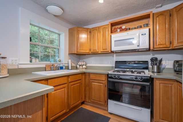 807 STANLEY Drive, Fernandina Beach, FL 32034