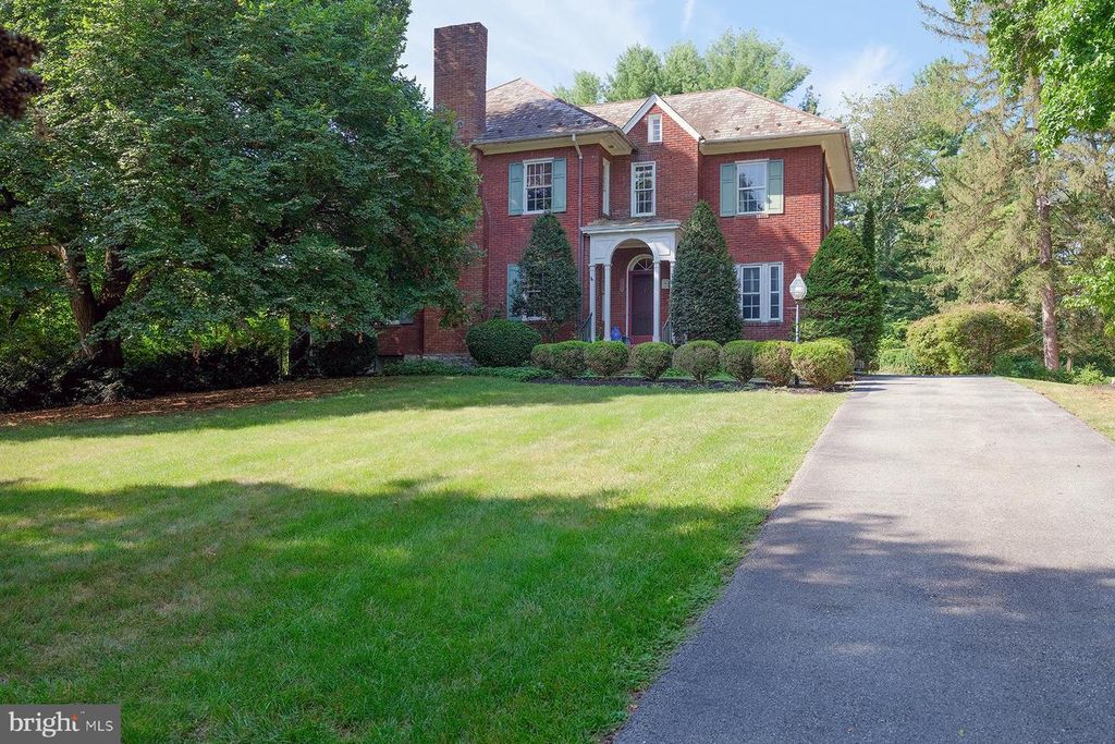 209 W IRVIN AVE, Hagerstown, MD 21740
