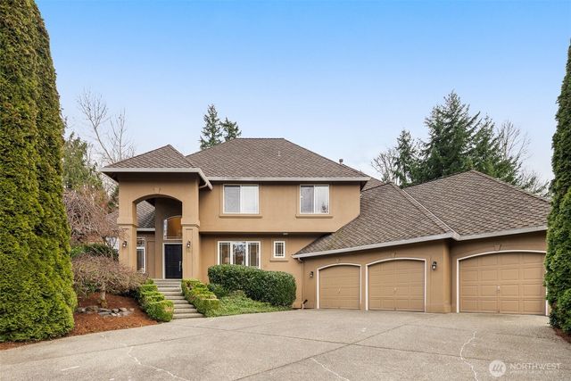9512 213th Avenue NE, Redmond, WA 98053