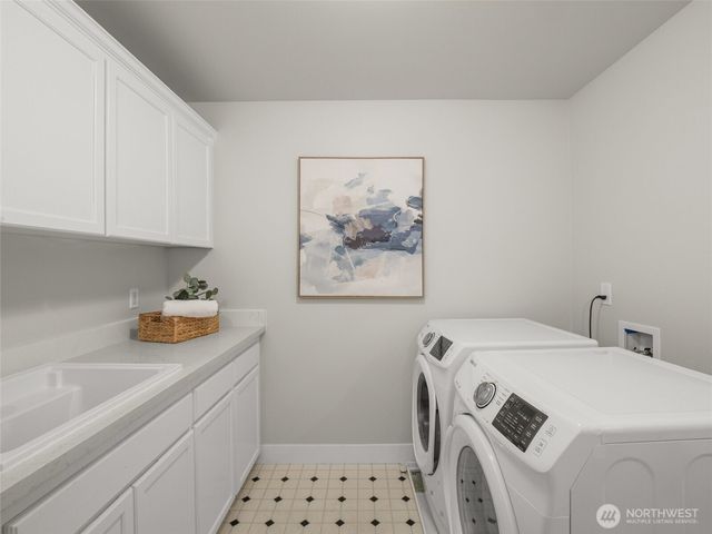 9512 213th Avenue NE, Redmond, WA 98053