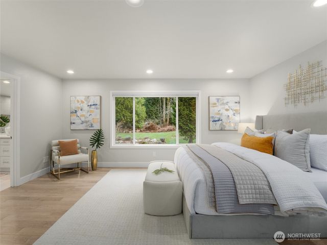 9512 213th Avenue NE, Redmond, WA 98053