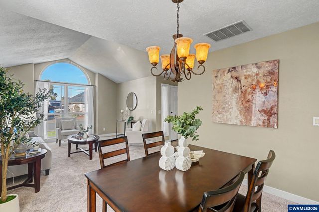 754 Pinehurst Av NE, Keizer, OR 97303