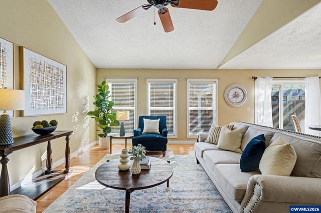 754 Pinehurst Av NE, Keizer, OR 97303