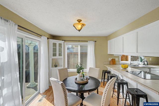 754 Pinehurst Av NE, Keizer, OR 97303