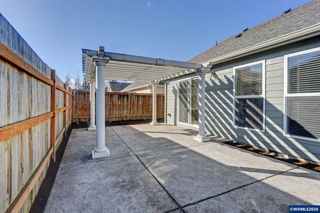 754 Pinehurst Av NE, Keizer, OR 97303