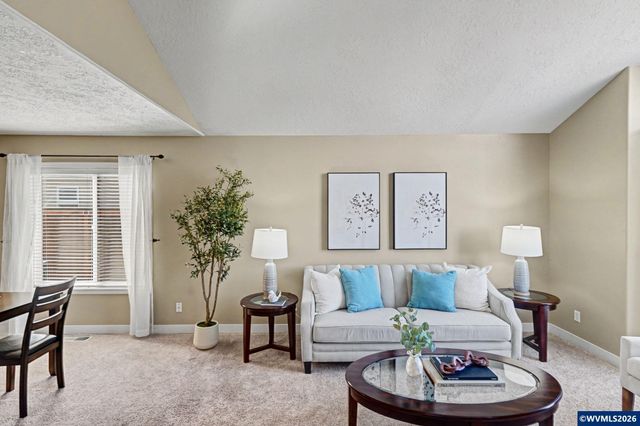 754 Pinehurst Av NE, Keizer, OR 97303