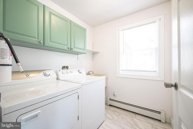 18 PINEWOOD RD, Cape May, NJ 08204