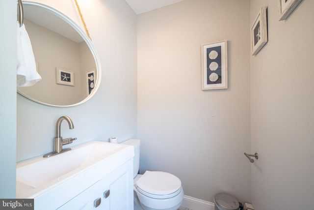 18 PINEWOOD RD, Cape May, NJ 08204