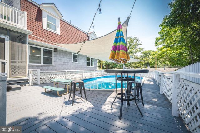 18 PINEWOOD RD, Cape May, NJ 08204