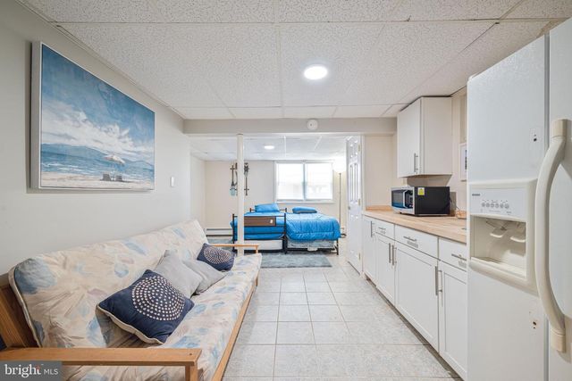 18 PINEWOOD RD, Cape May, NJ 08204