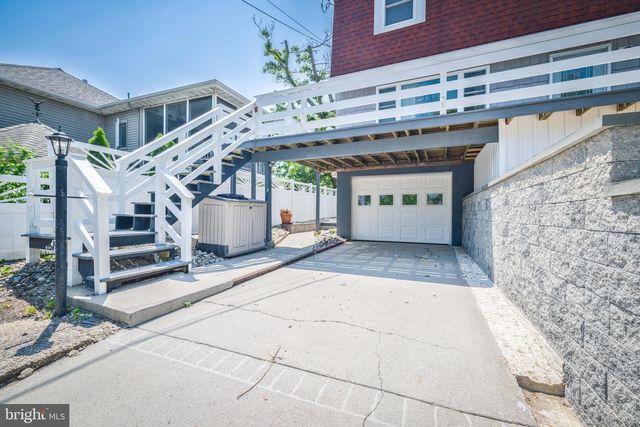 18 PINEWOOD RD, Cape May, NJ 08204