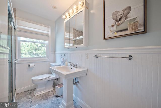 18 PINEWOOD RD, Cape May, NJ 08204