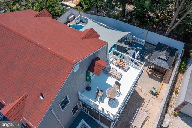 18 PINEWOOD RD, Cape May, NJ 08204