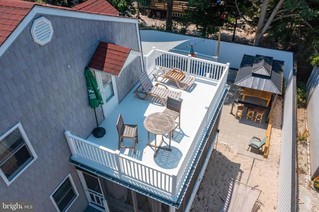 18 PINEWOOD RD, Cape May, NJ 08204