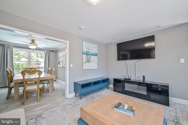 18 PINEWOOD RD, Cape May, NJ 08204