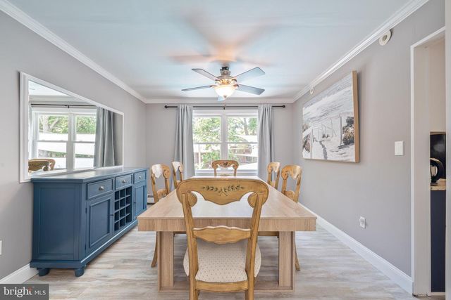 18 PINEWOOD RD, Cape May, NJ 08204