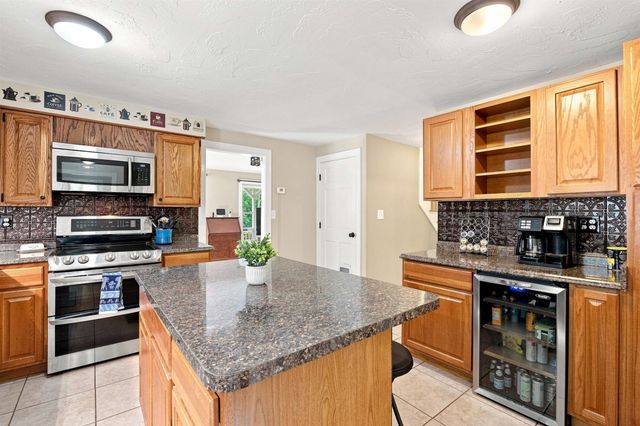 7 True Road, Pittsfield, NH 03263