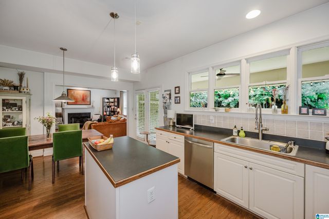 159 NARROWS CREEK DRIVE, Birmingham, AL 35242